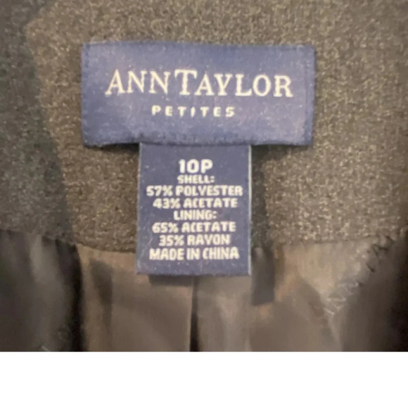Ann Taylor Petite Grey Blazer Womens Size 10P - Picture 3 of 4